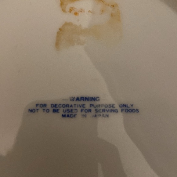 Two Currier and Ives 8” Collector Plates - Picture 7 of 8